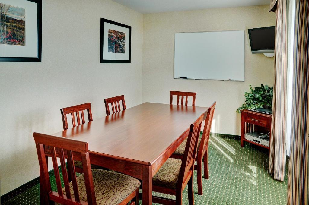Lakeview Inns & Suites - Slave Lake Exteriér fotografie